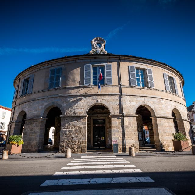 Ambert mairie ronde 1